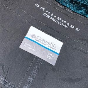 Men’s Columbia Omni shade cargo pants. 34/30 NWOT